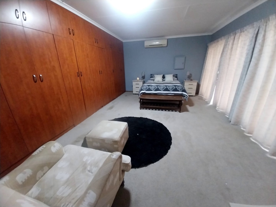 8 Bedroom Property for Sale in Roodewal Free State